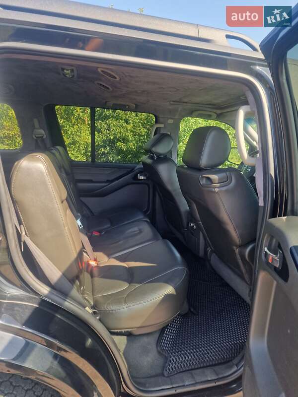 Внедорожник / Кроссовер Nissan Pathfinder 2008 в Харькове