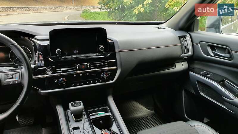 Внедорожник / Кроссовер Nissan Pathfinder 2023 в Киеве