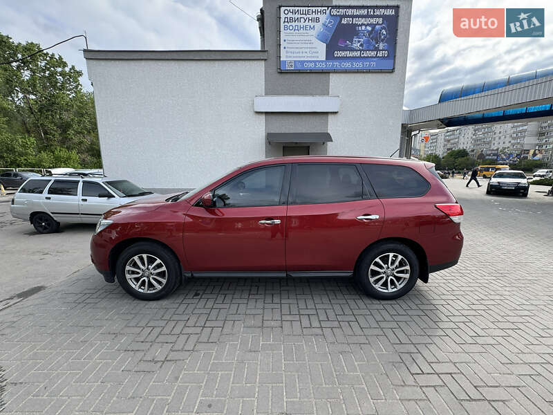 Позашляховик / Кросовер Nissan Pathfinder 2013 в Сумах