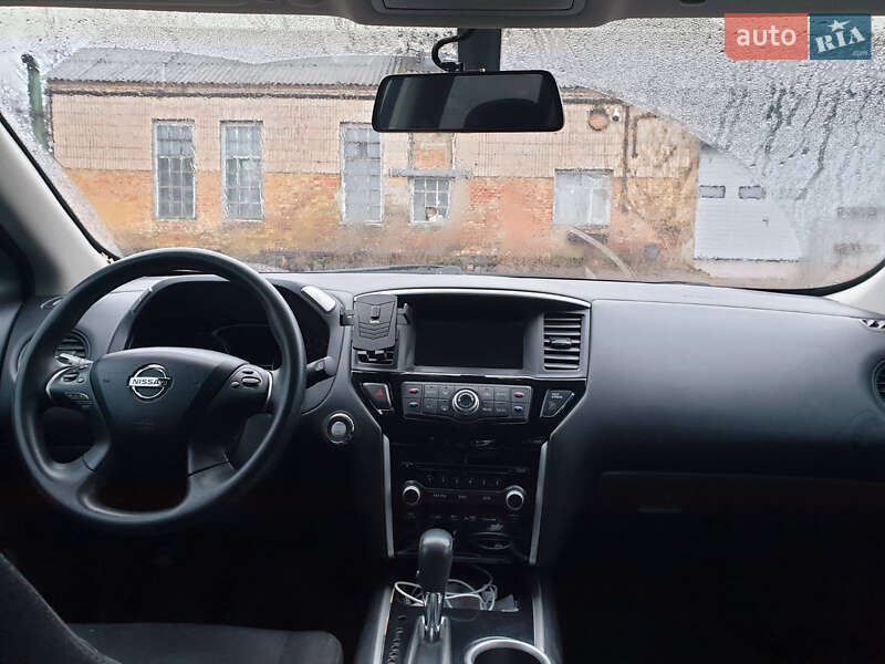 Позашляховик / Кросовер Nissan Pathfinder 2013 в Сумах