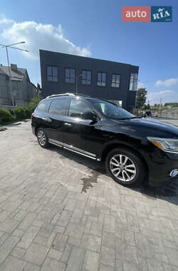 Внедорожник / Кроссовер Nissan Pathfinder 2014 в 