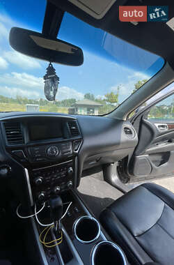 Внедорожник / Кроссовер Nissan Pathfinder 2014 в 