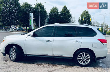 Внедорожник / Кроссовер Nissan Pathfinder 2015 в 