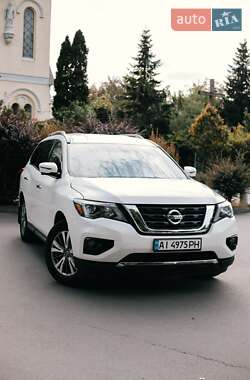Внедорожник / Кроссовер Nissan Pathfinder 2019 в Киеве