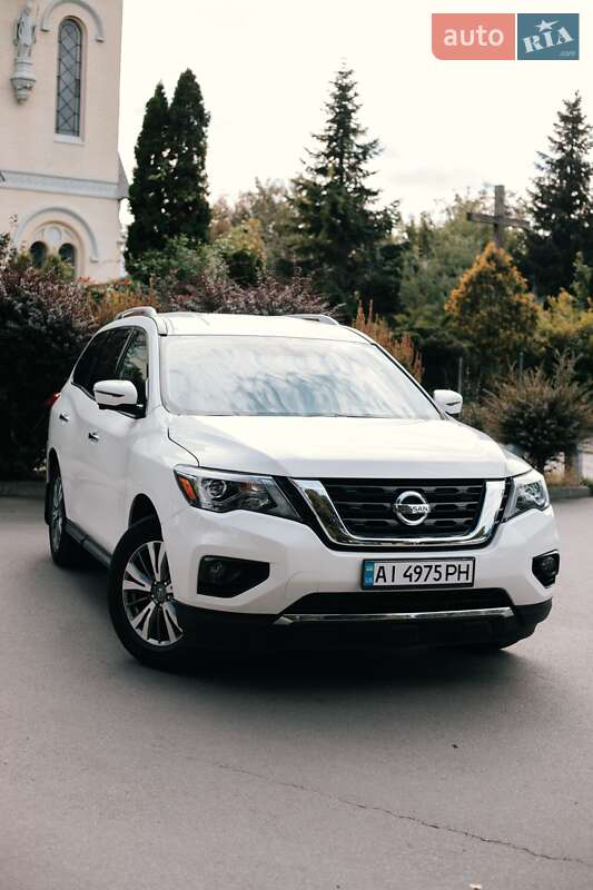 Nissan Pathfinder 2019