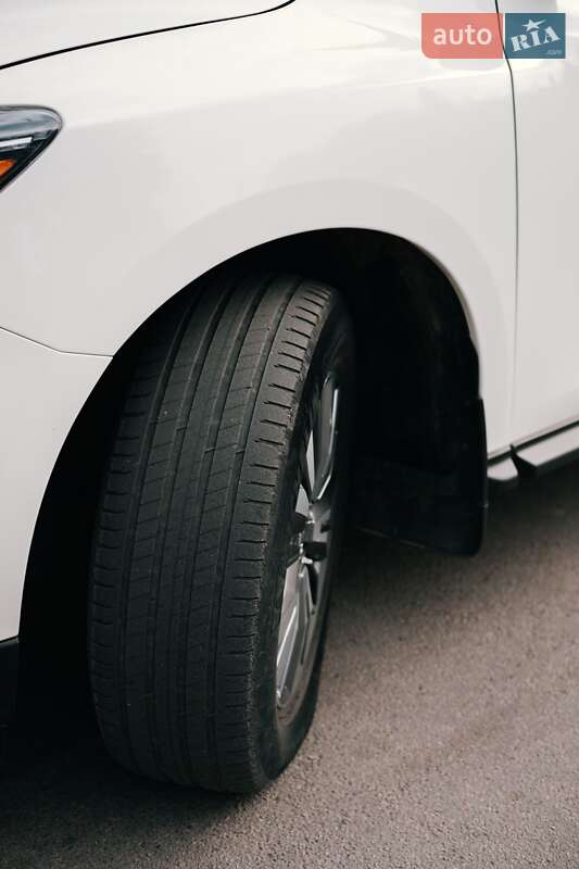 Позашляховик / Кросовер Nissan Pathfinder 2019 в Києві