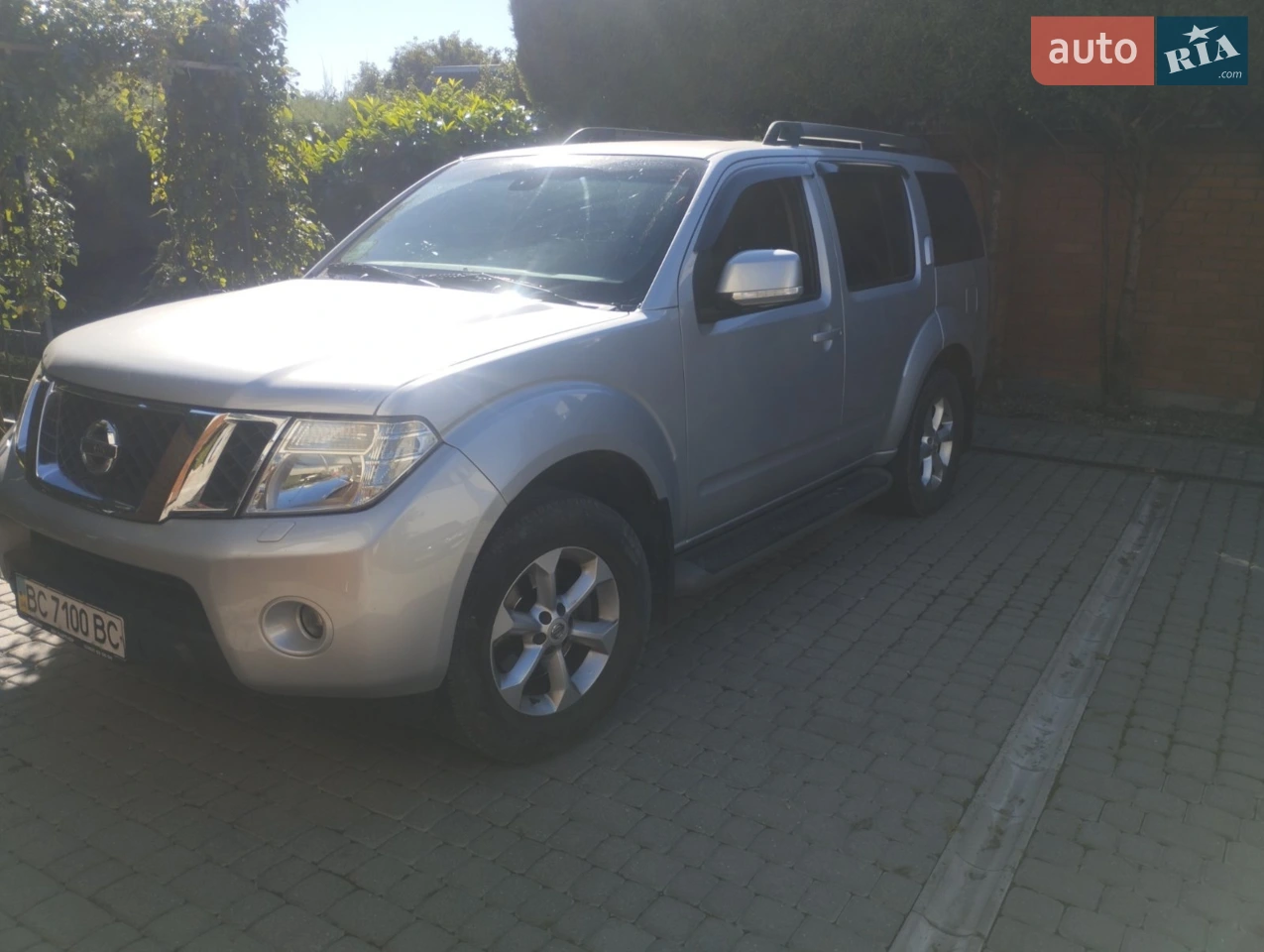 2011 Nissan Pathfinder - мініатюра 17
