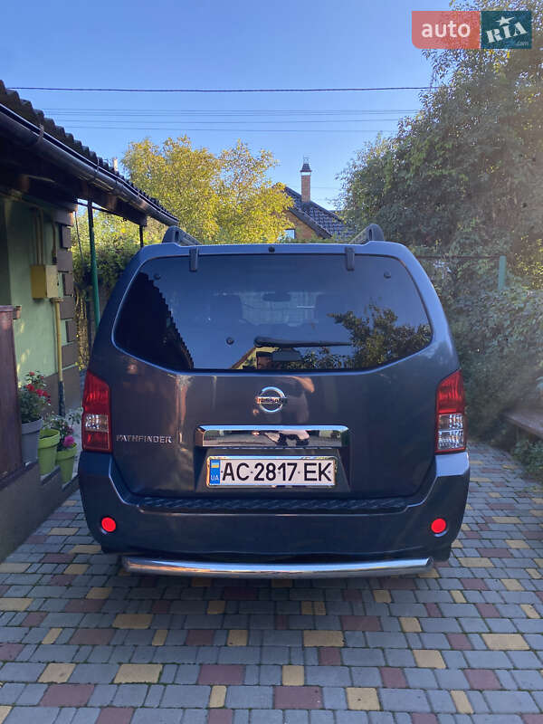 Позашляховик / Кросовер Nissan Pathfinder 2007 в Луцьку