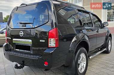 Внедорожник / Кроссовер Nissan Pathfinder 2006 в 