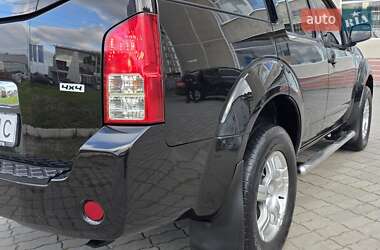 Внедорожник / Кроссовер Nissan Pathfinder 2006 в 