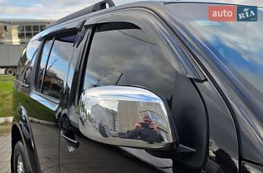 Внедорожник / Кроссовер Nissan Pathfinder 2006 в 