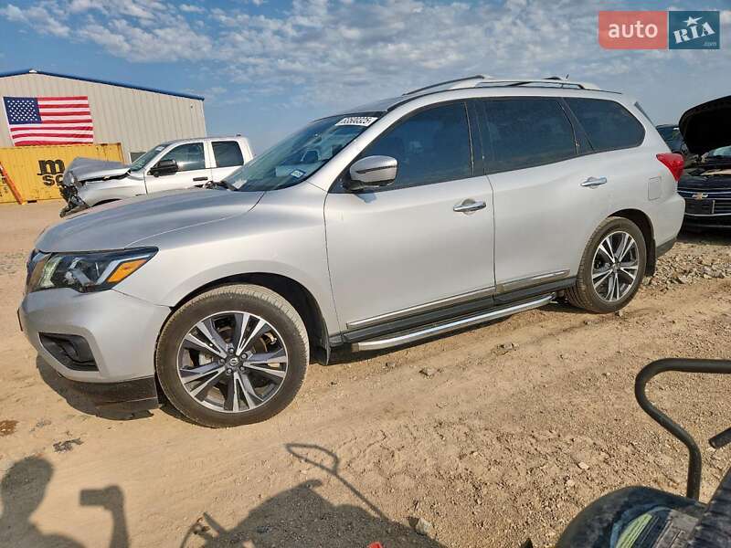 Nissan Pathfinder 2018