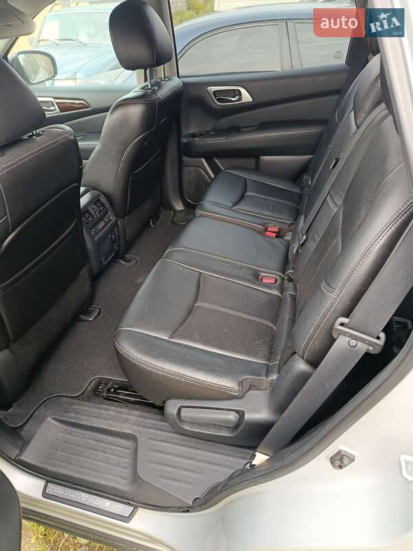 Позашляховик / Кросовер Nissan Pathfinder 2013 в Києві фото 8 Позашляховик / Кросовер Nissan Pathfinder 2013 в Києві