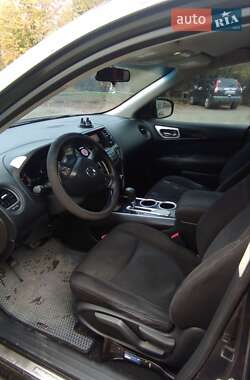 Внедорожник / Кроссовер Nissan Pathfinder 2014 в 