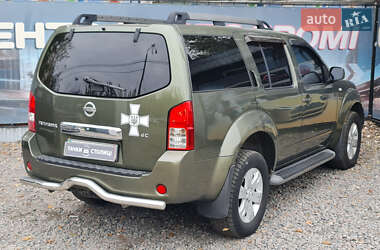 Внедорожник / Кроссовер Nissan Pathfinder 2005 в 