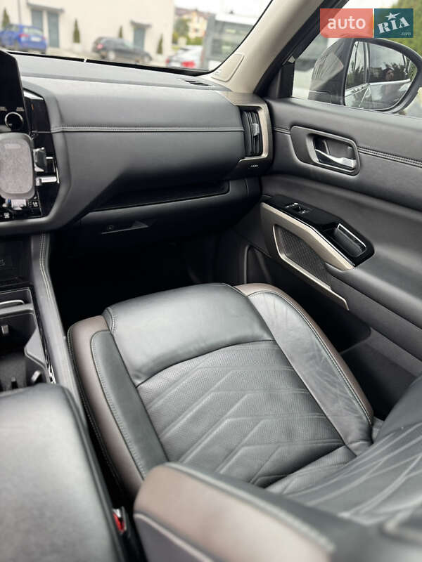 Внедорожник / Кроссовер Nissan Pathfinder 2022 в Ровно фото 28 Внедорожник / Кроссовер Nissan Pathfinder 2022 в Ровно