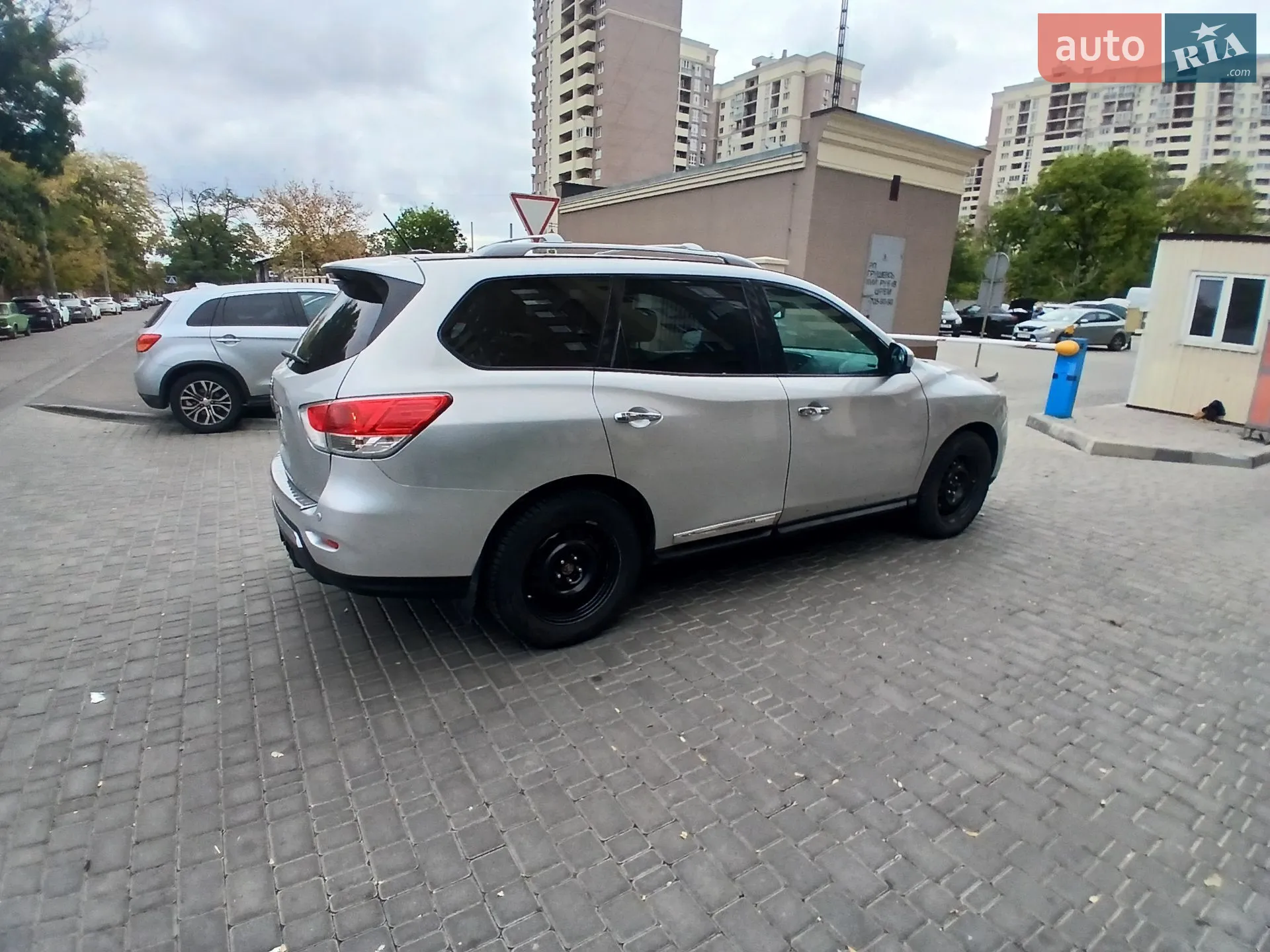 2015 Nissan Pathfinder - мініатюра 7