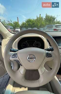 Позашляховик / Кросовер Nissan Pathfinder 2013 в  фото 14 Позашляховик / Кросовер Nissan Pathfinder 2013 в