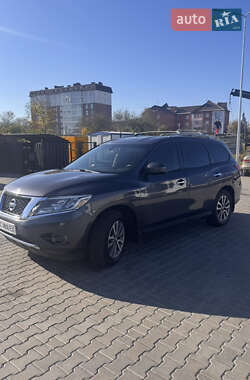 Внедорожник / Кроссовер Nissan Pathfinder 2014 в Стрые
