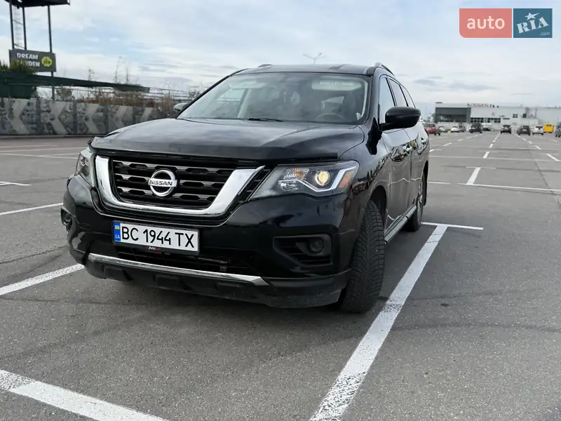 Nissan Pathfinder 2018