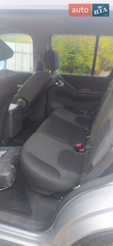 Внедорожник / Кроссовер Nissan Pathfinder 2012 в Краматорске