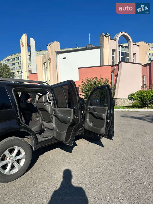 Позашляховик / Кросовер Nissan Pathfinder 2007 в Полтаві