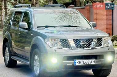 Внедорожник / Кроссовер Nissan Pathfinder 2006 в Днепре