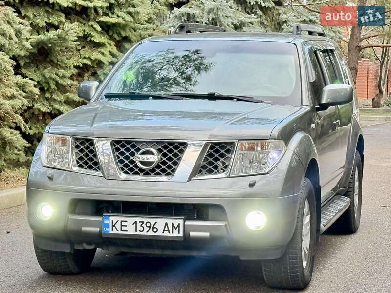 Позашляховик / Кросовер Nissan Pathfinder 2006 в Дніпрі