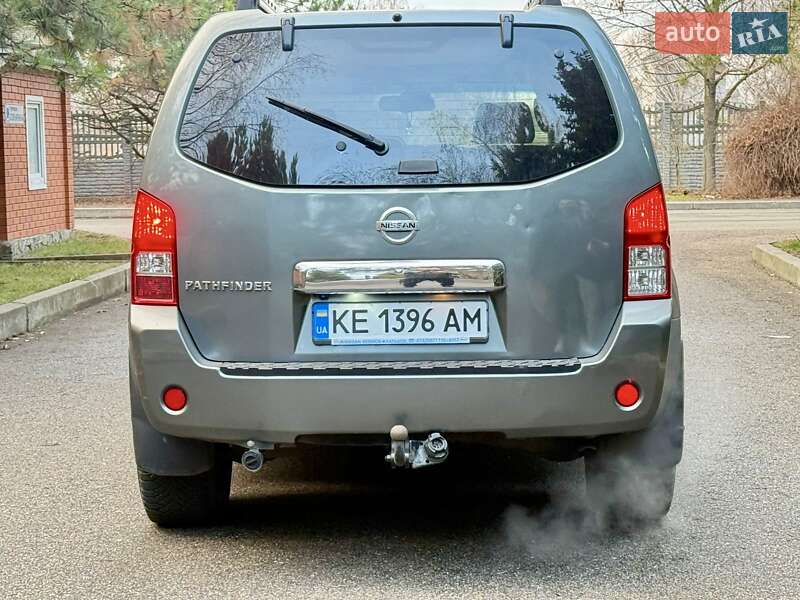 Позашляховик / Кросовер Nissan Pathfinder 2006 в Дніпрі
