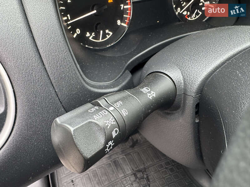 Внедорожник / Кроссовер Nissan Pathfinder 2016 в Киеве