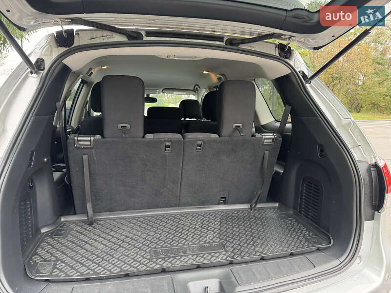 Внедорожник / Кроссовер Nissan Pathfinder 2016 в Киеве