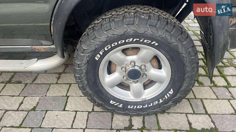 Позашляховик / Кросовер Nissan Pathfinder 1998 в Львові