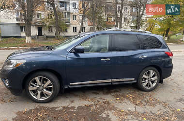 Внедорожник / Кроссовер Nissan Pathfinder 2014 в Знаменке