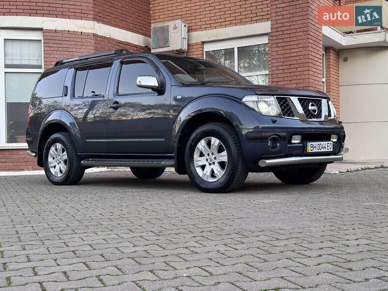 Позашляховик / Кросовер Nissan Pathfinder 2006 в Одесі