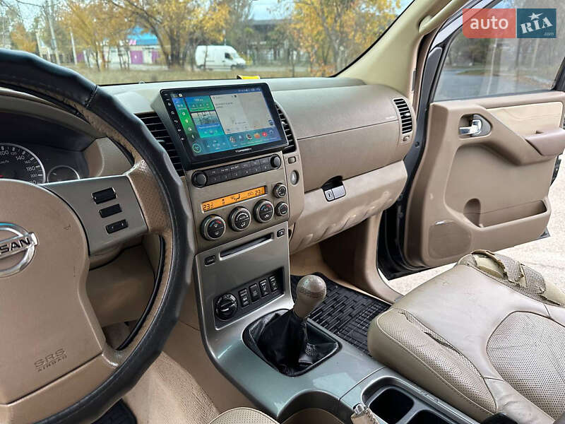 Внедорожник / Кроссовер Nissan Pathfinder 2007 в Днепре