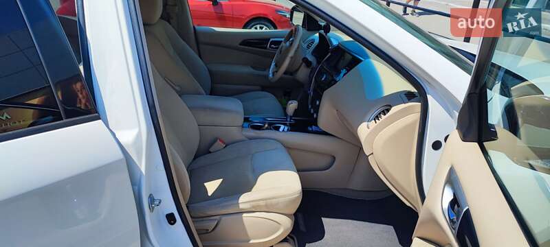 Внедорожник / Кроссовер Nissan Pathfinder 2013 в Николаеве