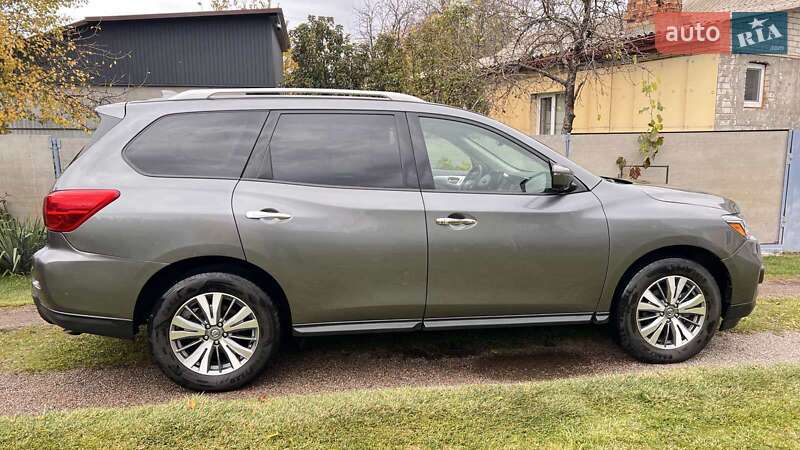 Внедорожник / Кроссовер Nissan Pathfinder 2019 в Нежине