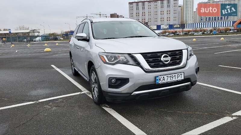 Позашляховик / Кросовер Nissan Pathfinder 2019 в Києві