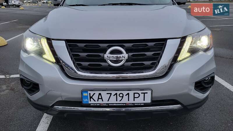 Позашляховик / Кросовер Nissan Pathfinder 2019 в Києві