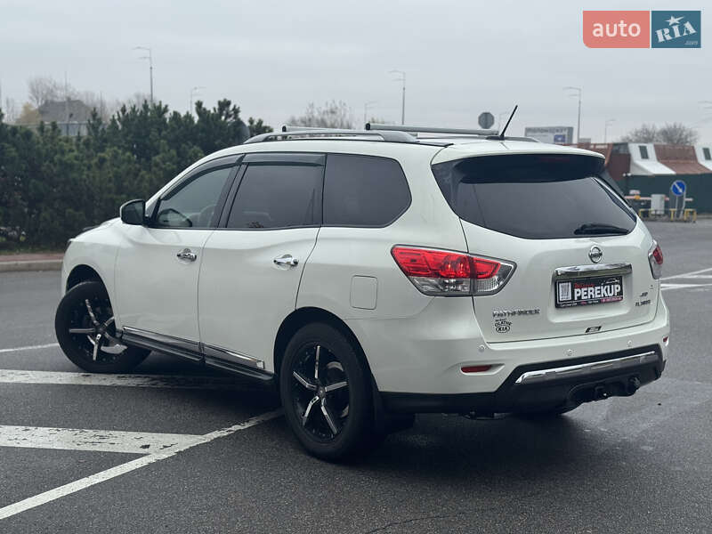 Внедорожник / Кроссовер Nissan Pathfinder 2012 в Киеве фото 6 Внедорожник / Кроссовер Nissan Pathfinder 2012 в Киеве