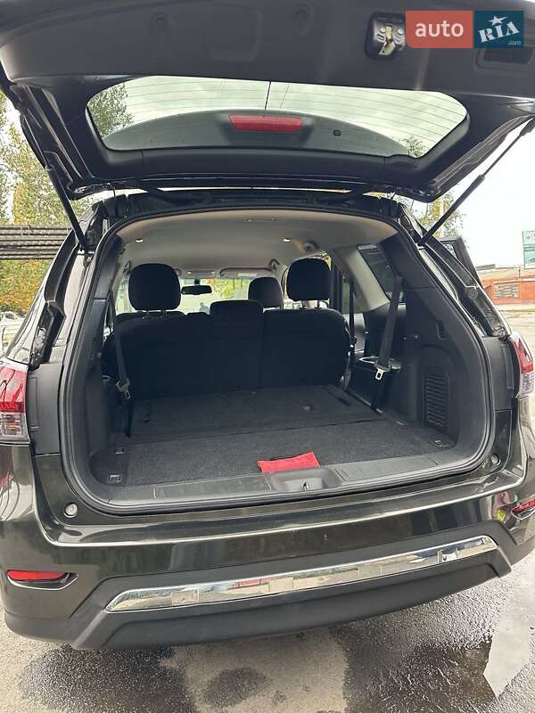 Внедорожник / Кроссовер Nissan Pathfinder 2014 в Чернигове фото 4 Внедорожник / Кроссовер Nissan Pathfinder 2014 в Чернигове