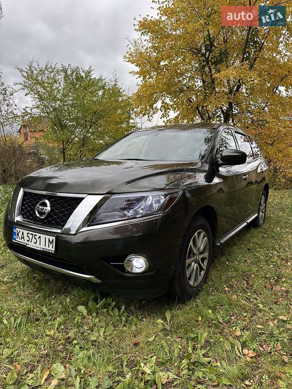 Внедорожник / Кроссовер Nissan Pathfinder 2014 в Чернигове фото 2 Внедорожник / Кроссовер Nissan Pathfinder 2014 в Чернигове