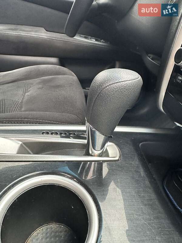 Внедорожник / Кроссовер Nissan Pathfinder 2014 в Чернигове фото 17 Внедорожник / Кроссовер Nissan Pathfinder 2014 в Чернигове