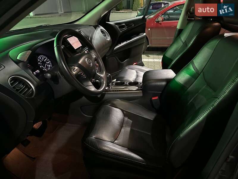 Внедорожник / Кроссовер Nissan Pathfinder 2014 в Одессе