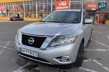 Позашляховик / Кросовер Nissan Pathfinder 2014 в Житомирі