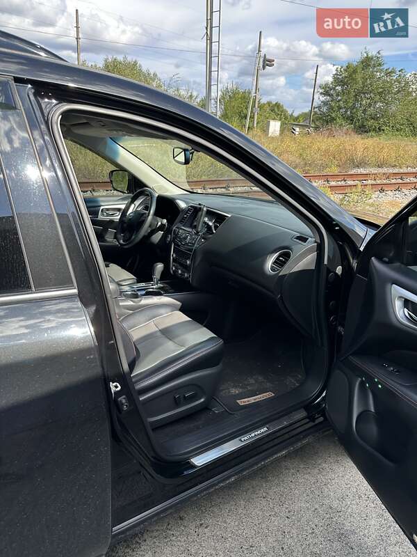 Внедорожник / Кроссовер Nissan Pathfinder 2019 в Кременчуге