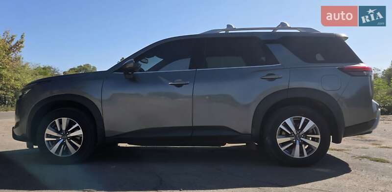 Позашляховик / Кросовер Nissan Pathfinder 2022 в Черкасах