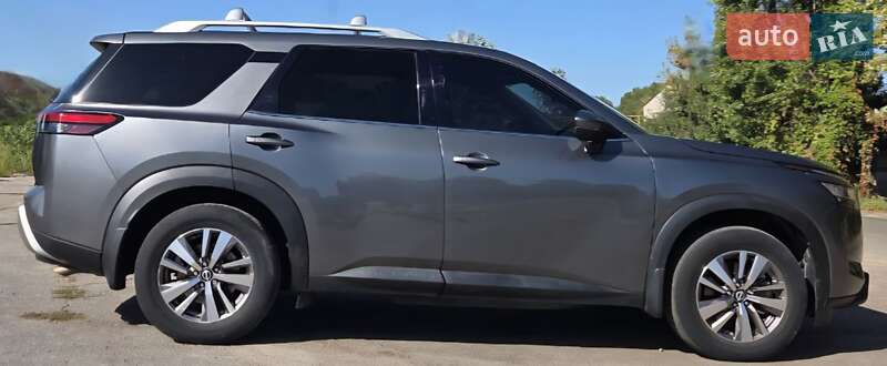 Позашляховик / Кросовер Nissan Pathfinder 2022 в Черкасах