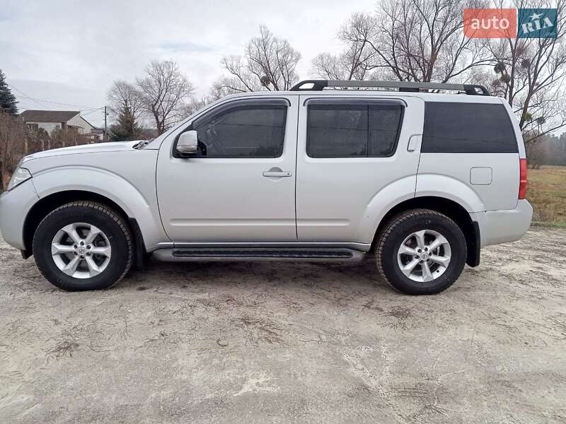 Внедорожник / Кроссовер Nissan Pathfinder 2012 в Богодухове фото 2 Внедорожник / Кроссовер Nissan Pathfinder 2012 в Богодухове