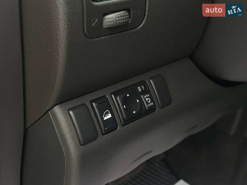 Внедорожник / Кроссовер Nissan Pathfinder 2013 в Одессе